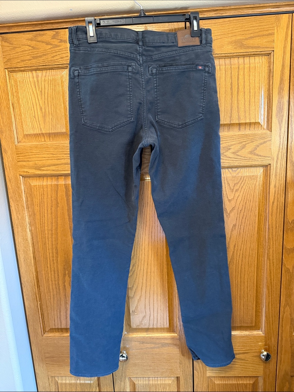 Faherty Straight-Leg Jeans in Faded Black-Size: 32/30